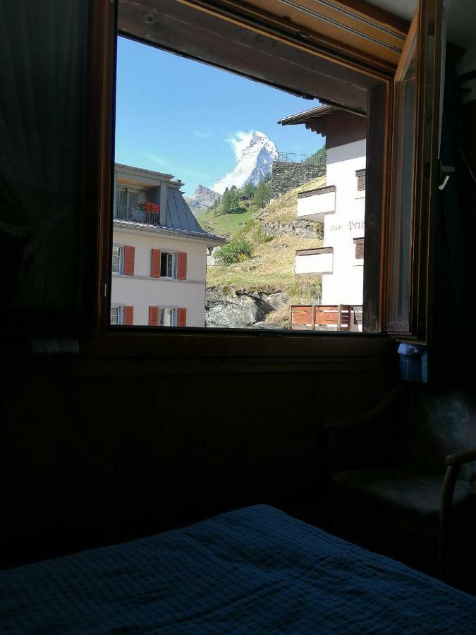 Petit Helvetia Budget होटल Zermatt